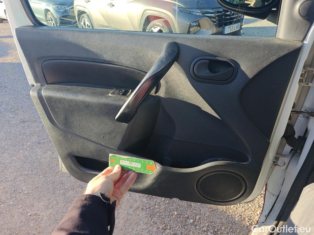  Renault  Kangoo  II Furgón Professional 1.5 dCi 90CV MT5 E6 #98