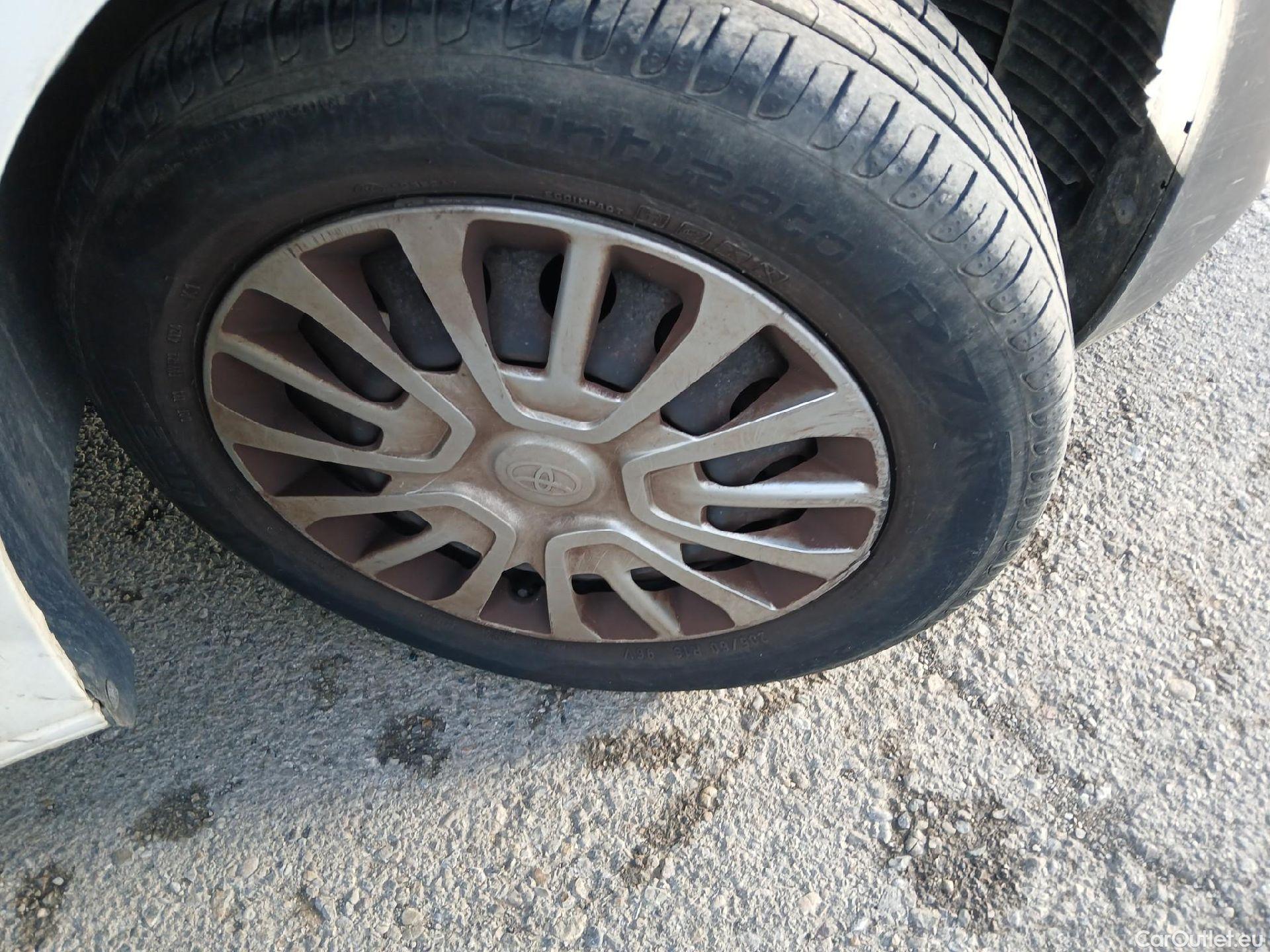  Toyota  Proace TOYOTA  City / 2020 / 4P / combi 1.5D 75kW (100CV) GX L1 (CX) #64