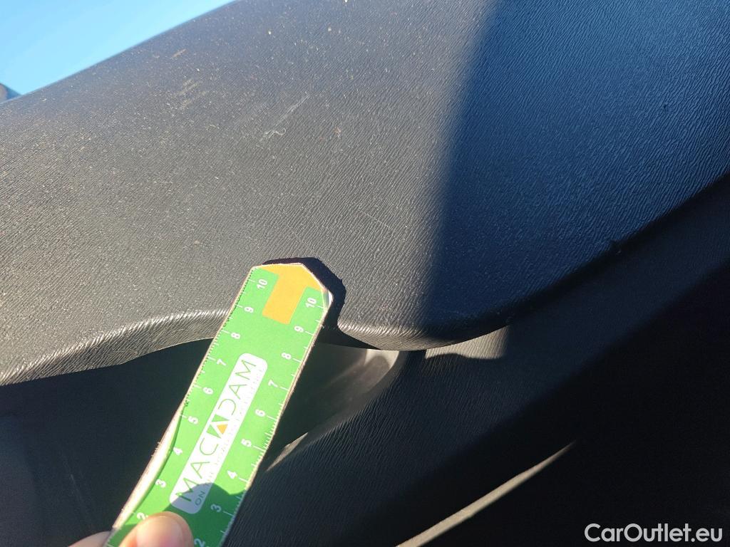  Renault  Kangoo  II Furgón Professional 1.5 dCi 90CV MT5 E6 #71