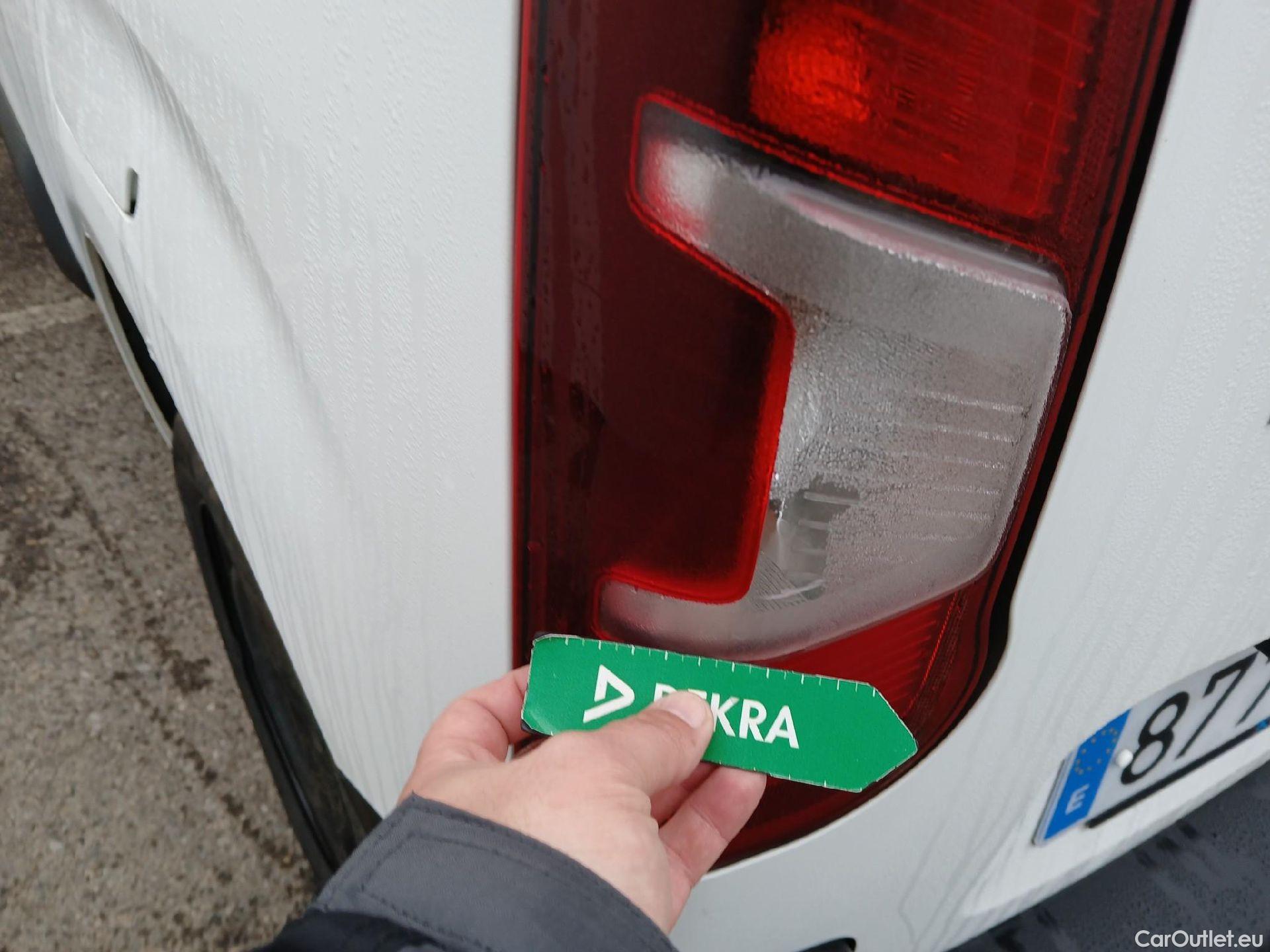  Peugeot  Partner PEUGEOT  / 2018 / 4P / furgón derivado de turismo Premium Standard 600kg BlueHDi 73kW (AC) #46