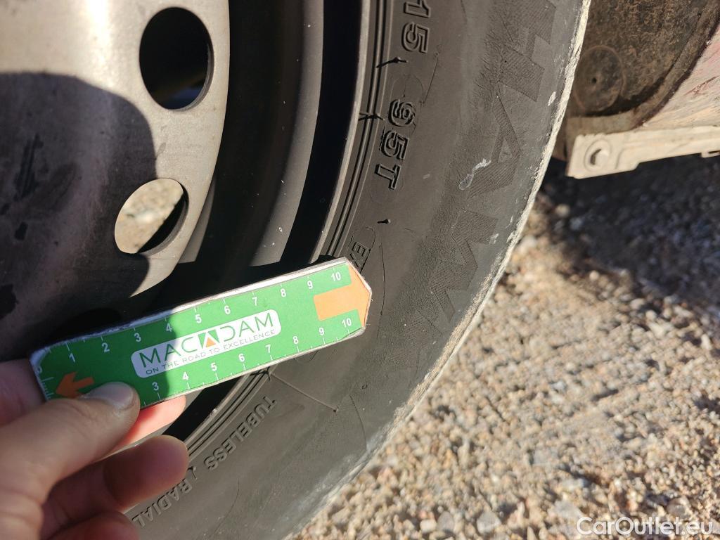  Renault  Kangoo  II Furgón Professional 1.5 dCi 90CV MT5 E6 #95