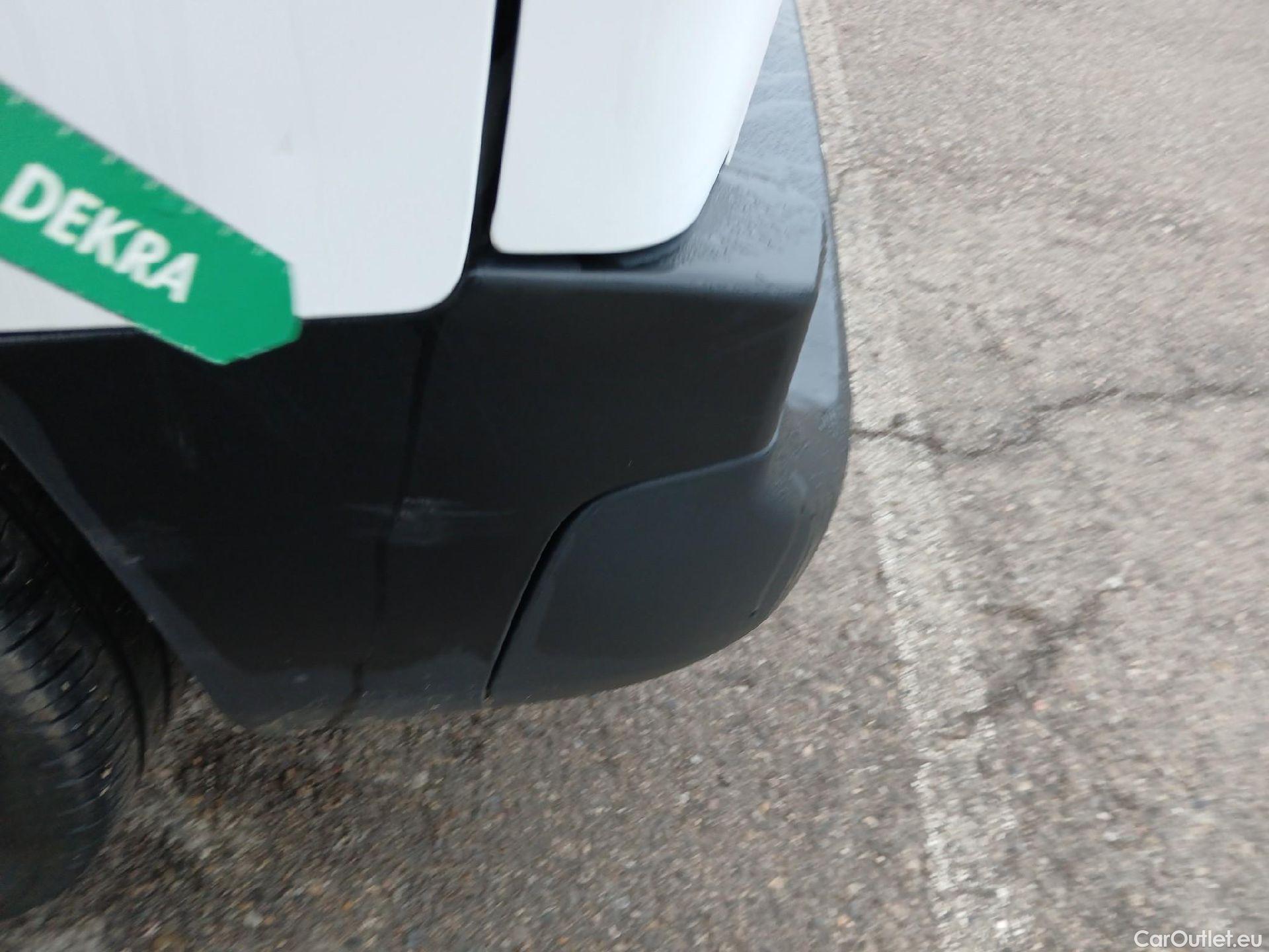  Peugeot  Partner PEUGEOT  / 2018 / 4P / furgón derivado de turismo Premium Standard 600kg BlueHDi 73kW (AC) #45