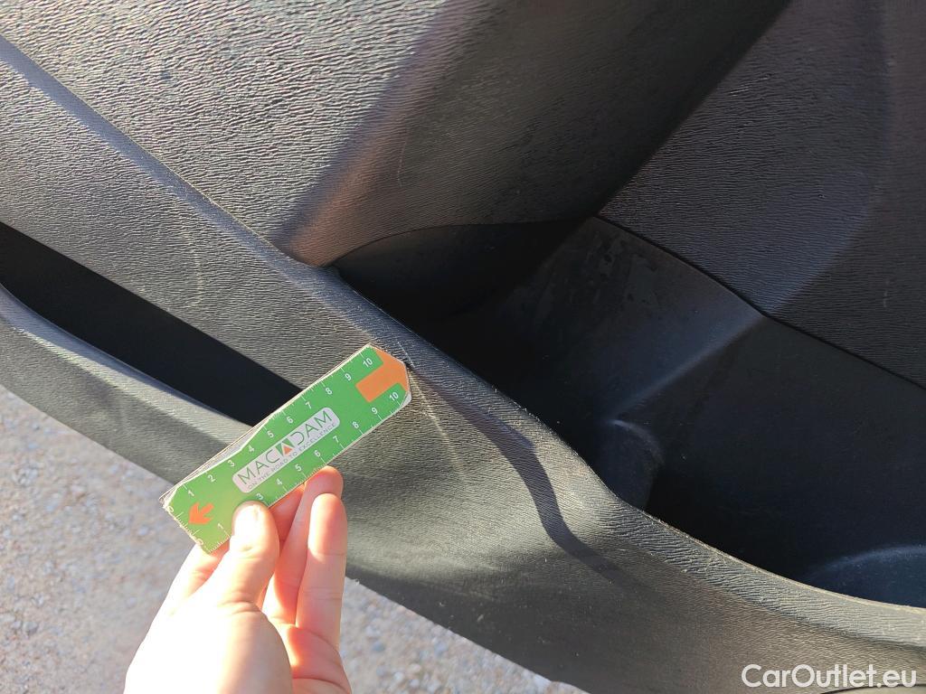  Renault  Kangoo  II Furgón Professional 1.5 dCi 90CV MT5 E6 #100