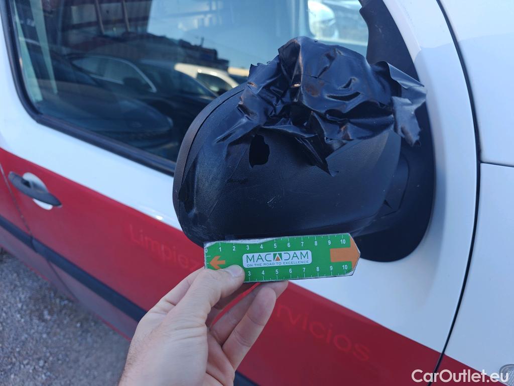  Renault  Kangoo  II Furgón Professional 1.5 dCi 90CV MT5 E6 #107