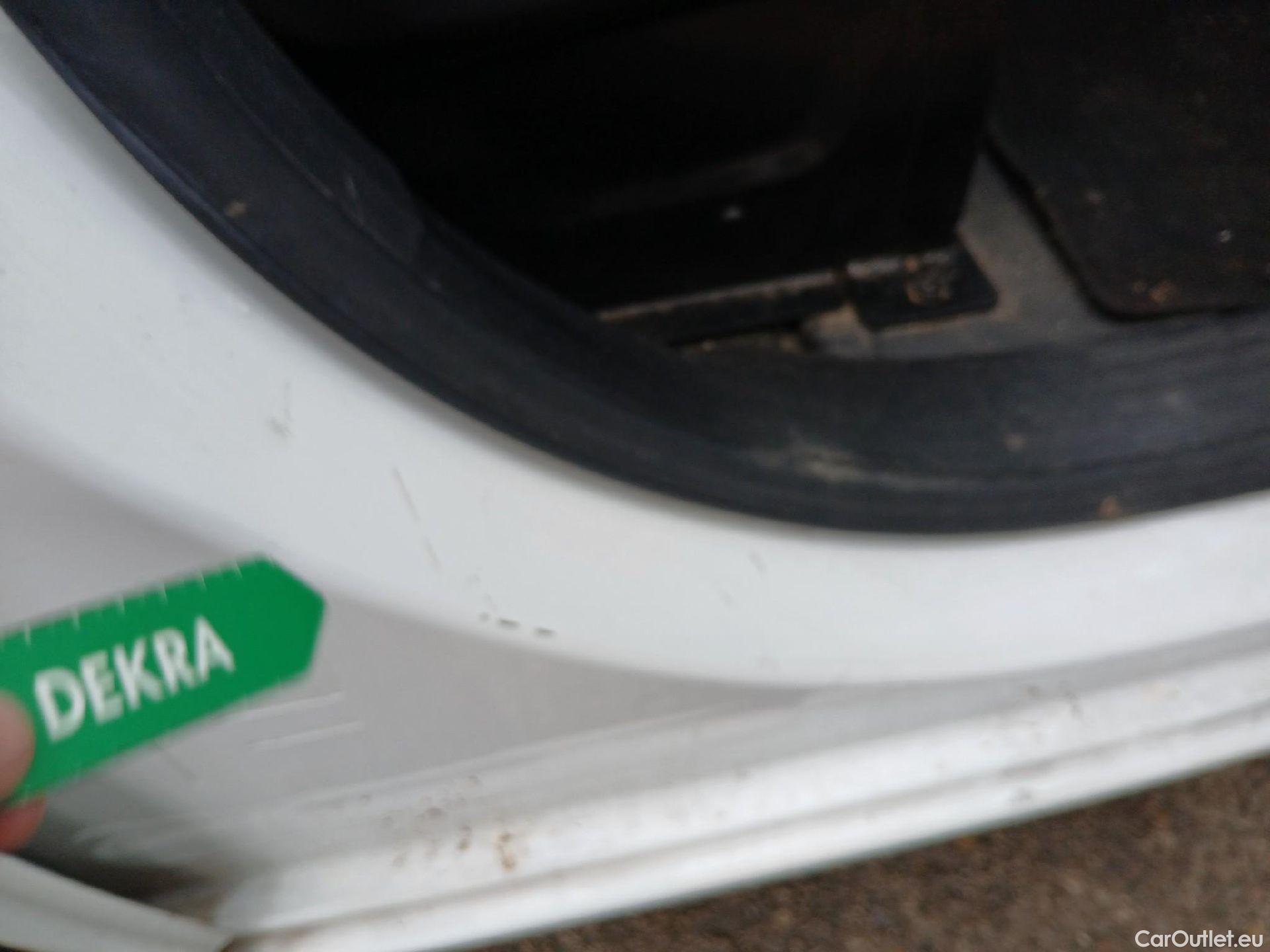  Peugeot  Partner PEUGEOT  / 2018 / 4P / furgón derivado de turismo Premium Standard 600kg BlueHDi 73kW (AC) #18