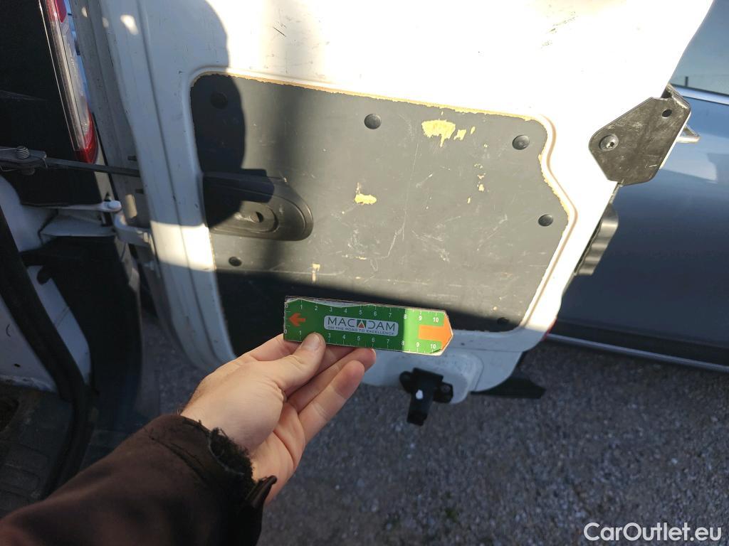  Renault  Kangoo  II Furgón Professional 1.5 dCi 90CV MT5 E6 #79