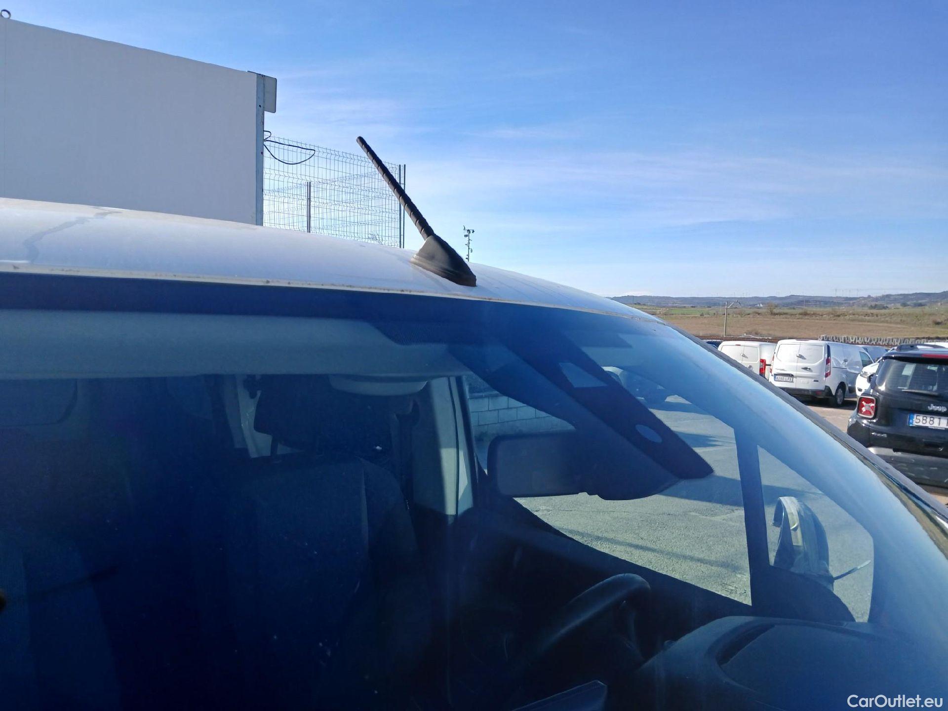  Toyota  Proace TOYOTA  City / 2020 / 4P / combi 1.5D 75kW (100CV) GX L1 (CX) #16