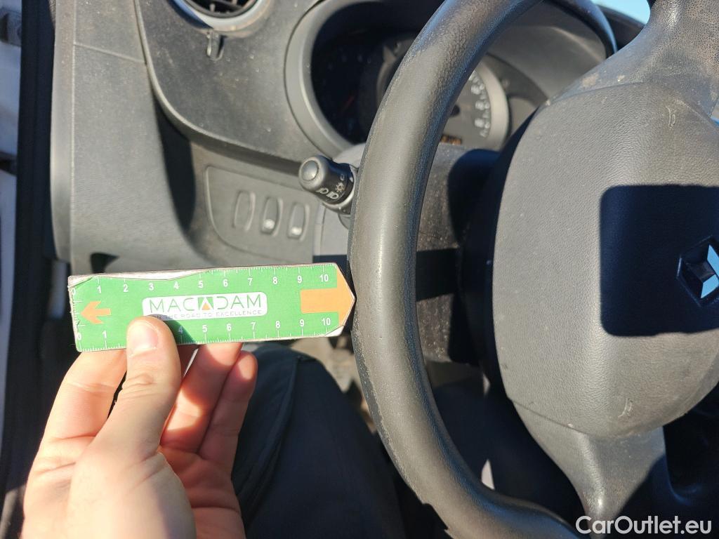  Renault  Kangoo  II Furgón Professional 1.5 dCi 90CV MT5 E6 #106