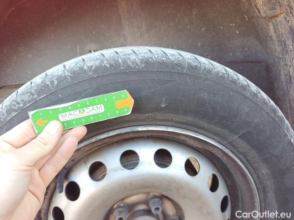  Renault  Kangoo  II Furgón Professional 1.5 dCi 90CV MT5 E6 #119