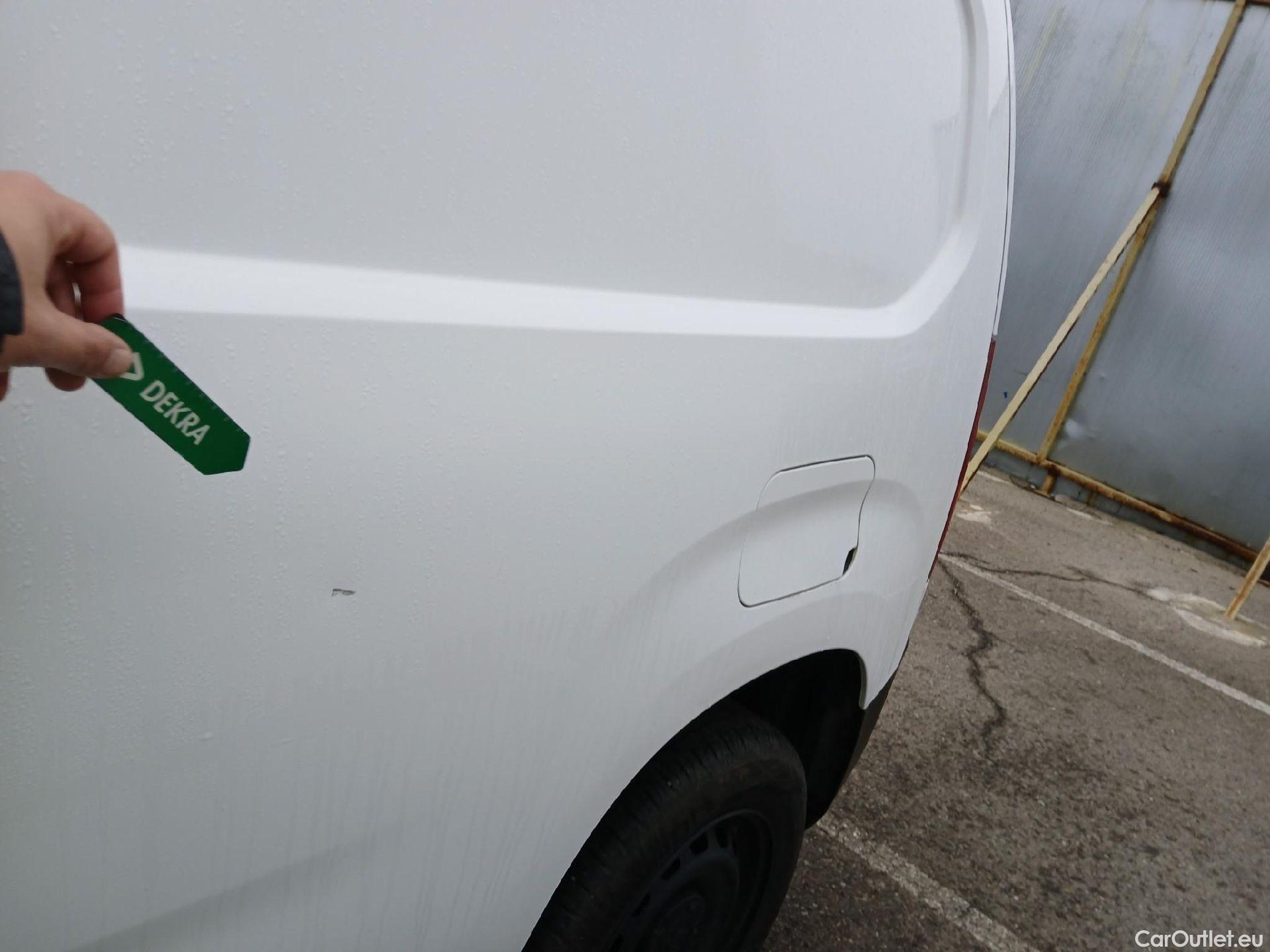  Peugeot  Partner PEUGEOT  / 2018 / 4P / furgón derivado de turismo Premium Standard 600kg BlueHDi 73kW (AC) #37