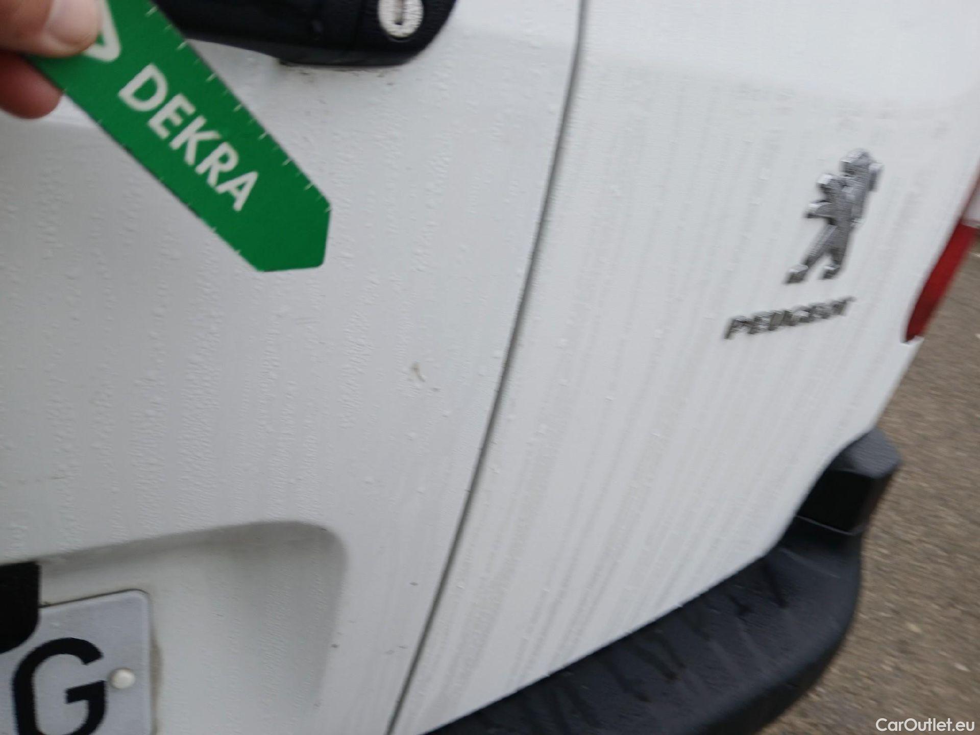  Peugeot  Partner PEUGEOT  / 2018 / 4P / furgón derivado de turismo Premium Standard 600kg BlueHDi 73kW (AC) #50