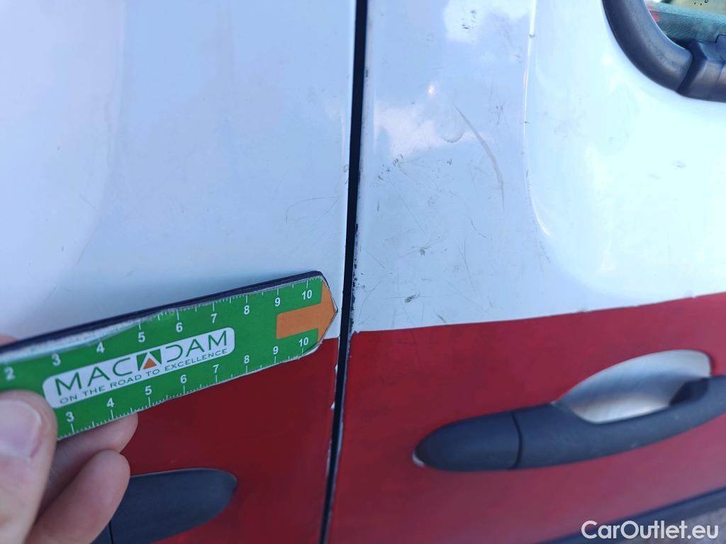  Renault  Kangoo  II Furgón Professional 1.5 dCi 90CV MT5 E6 #45