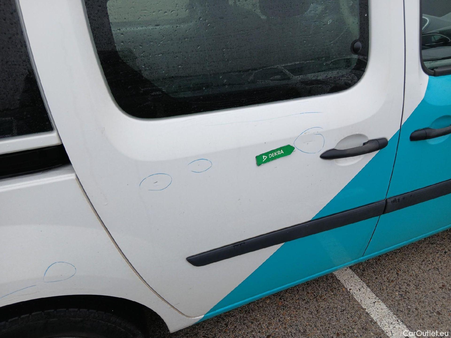  Renault  Kangoo RENAULT  Combi / 2013 / 4P / combi Profesional M1-AF En. dCi 66kW (90CV) E6 #24