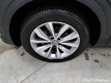  Volkswagen  T-ROC VOLKSWAGEN  / 2017 / 5P / SUV 1.0 TSI STYLE BMT #45