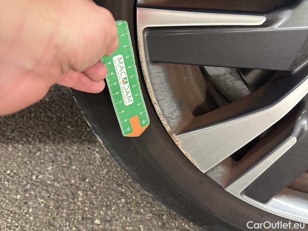  Peugeot  2008  Allure 1.2 PureTech 110CV BVA6 E6dT #7