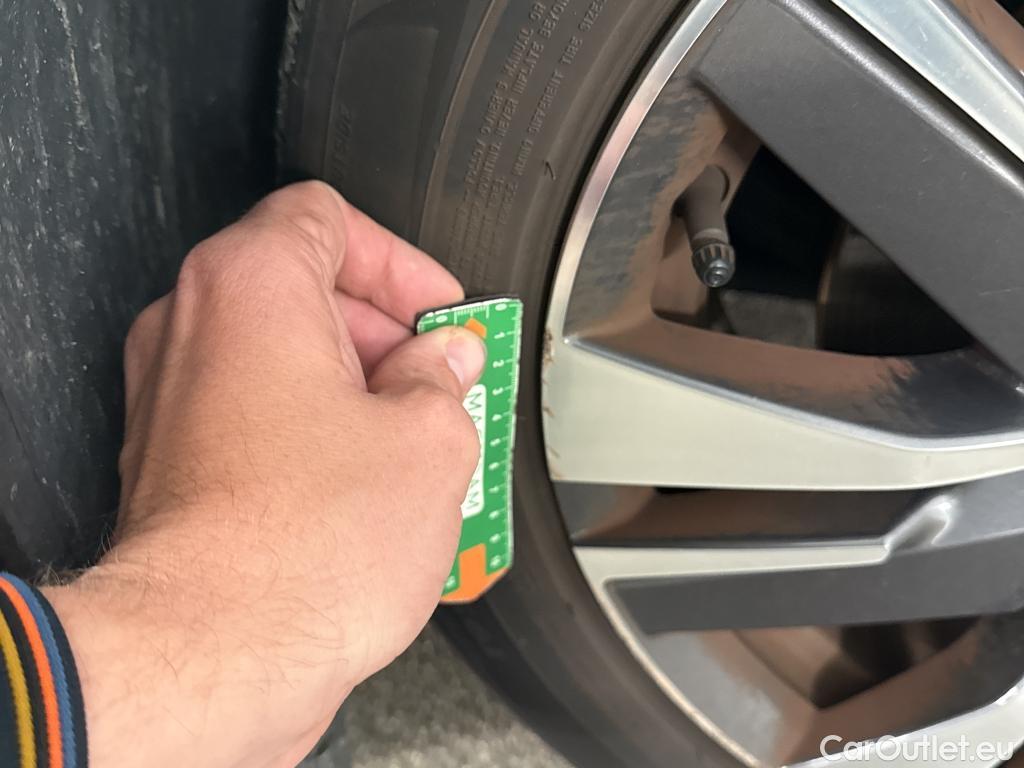  Peugeot  2008  Allure 1.2 PureTech 110CV BVA6 E6dT #6