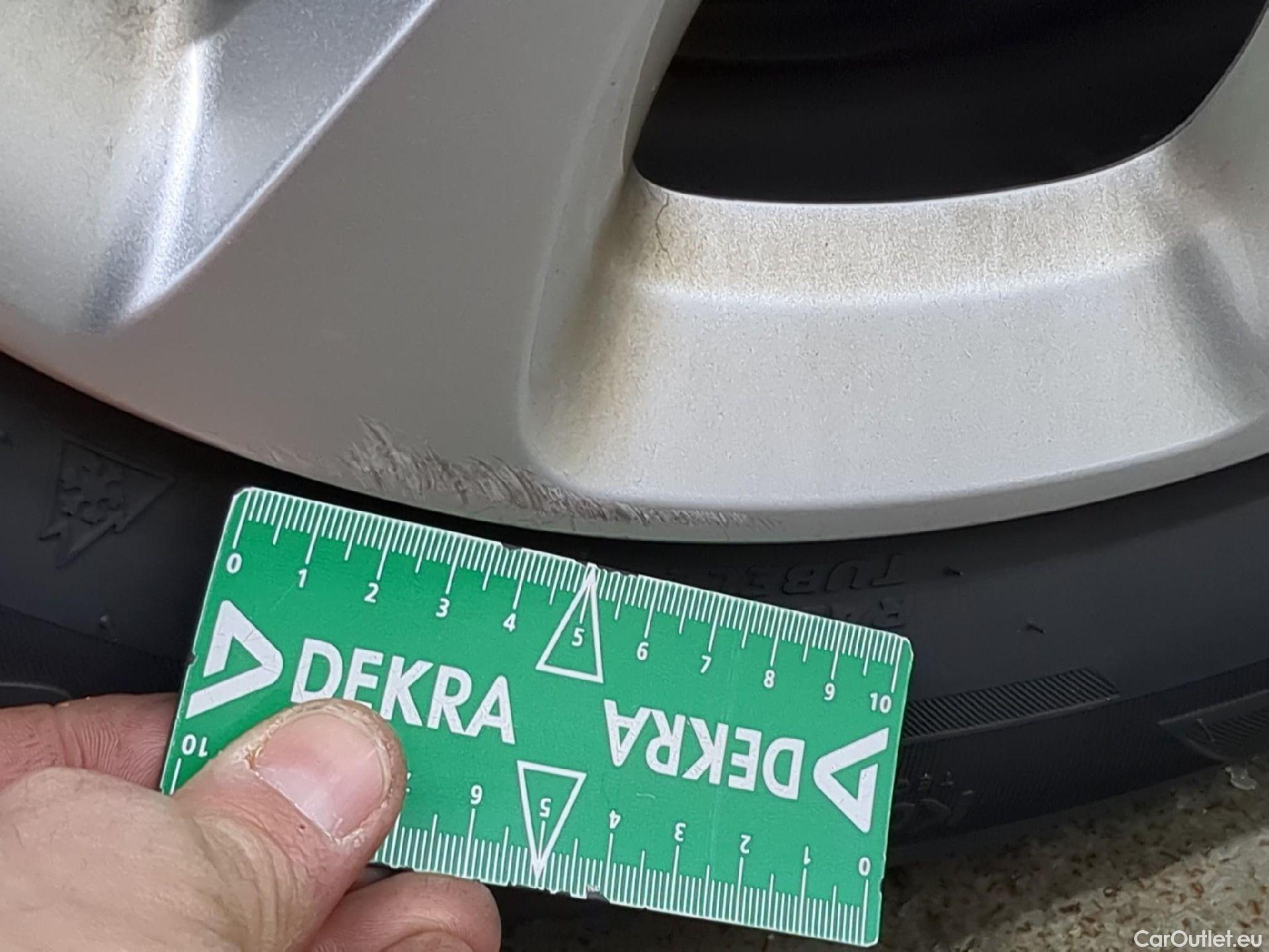  Citroen  C3 CITROEN  Société / 2020 / 5P / Berline / VU BlueHDi 100 SandS BVM6 Feel Business R #1