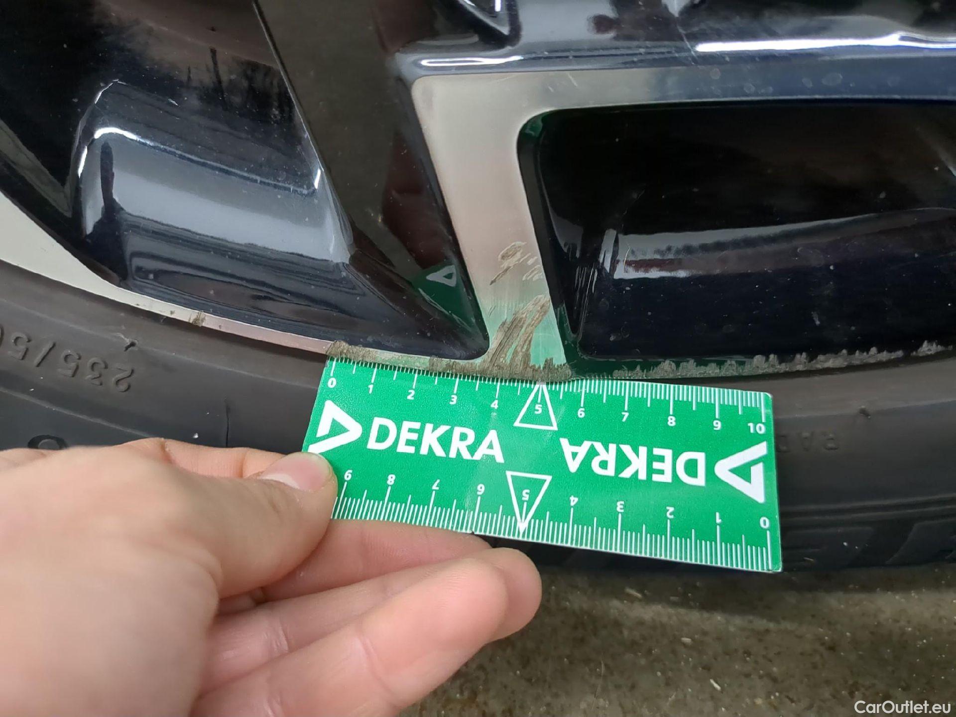  KIA  Sportage KIA  / 2021 / 5P / SUV 1.6 T-GDI 265 PHEV AUTO 4WD GT-L PREM BU #9