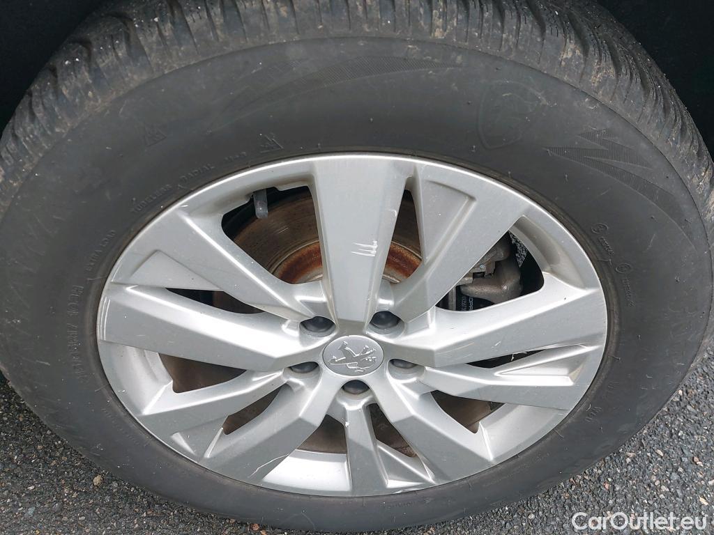  Peugeot  3008  Active Business 1.2 PureTech 130CV BVA8 E6d #39