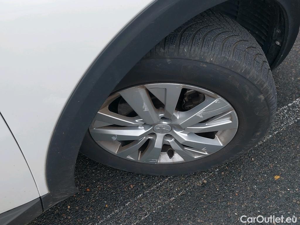  Peugeot  3008  Active Business 1.2 PureTech 130CV BVA8 E6d #28