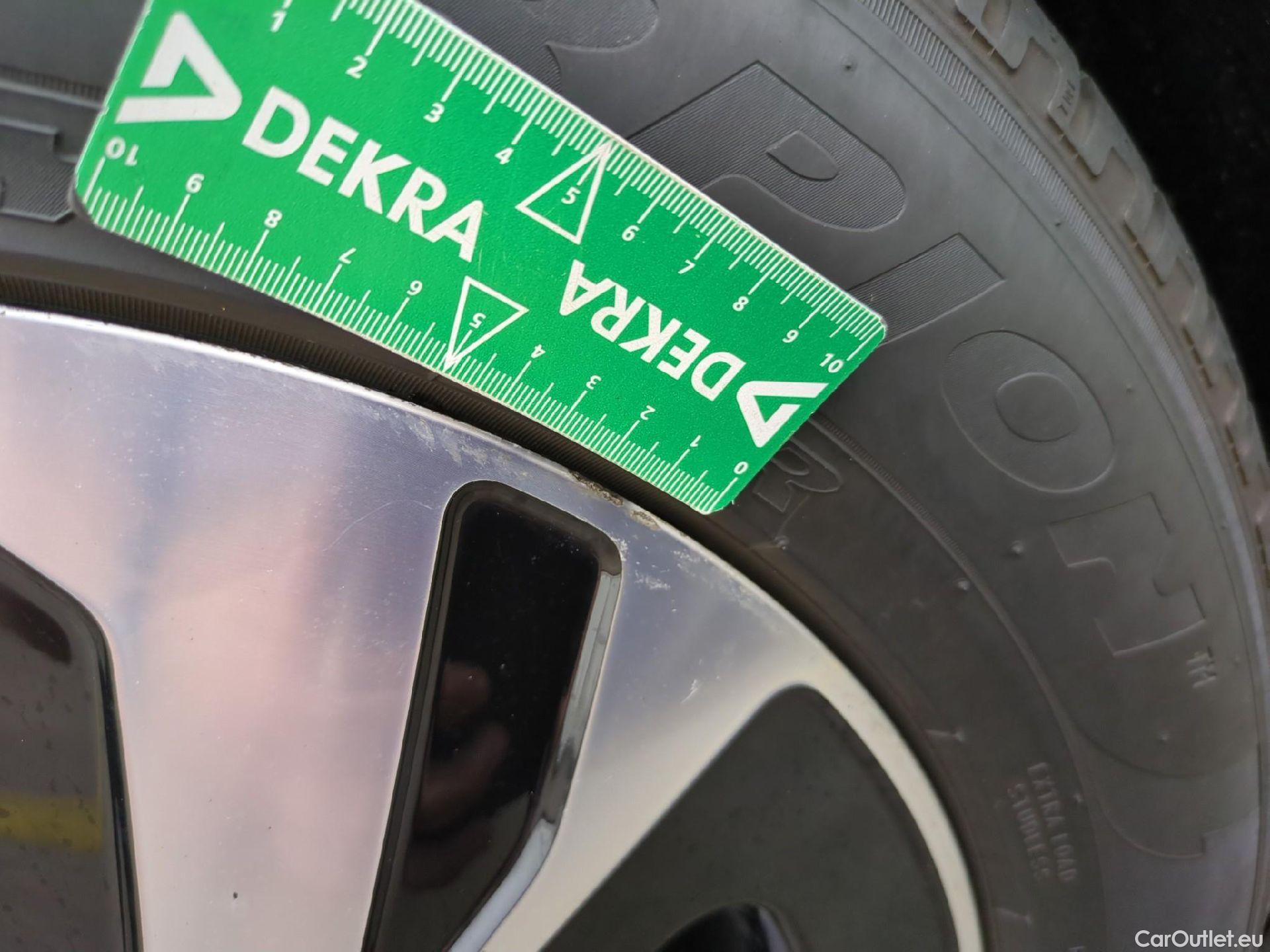  Volkswagen  ID.4  Pure Performance 52kWh BVA #6