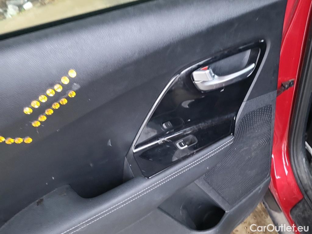  KIA  Niro KIA  / 2019 / 5P / crossover 1.6 GDi HEV 104kW (141CV) Drive #34