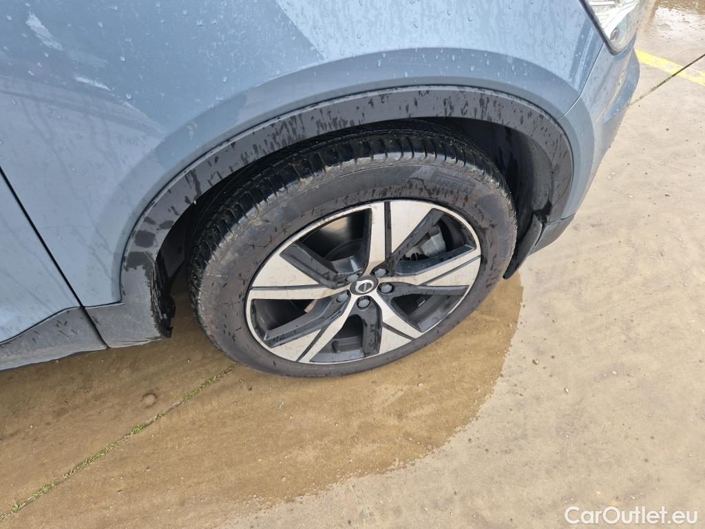  Volvo  XC 40 VOLVO XC40 / 2017 / 5P / todoterreno 1.5 T4 Twin Recharge R-Design Auto #3