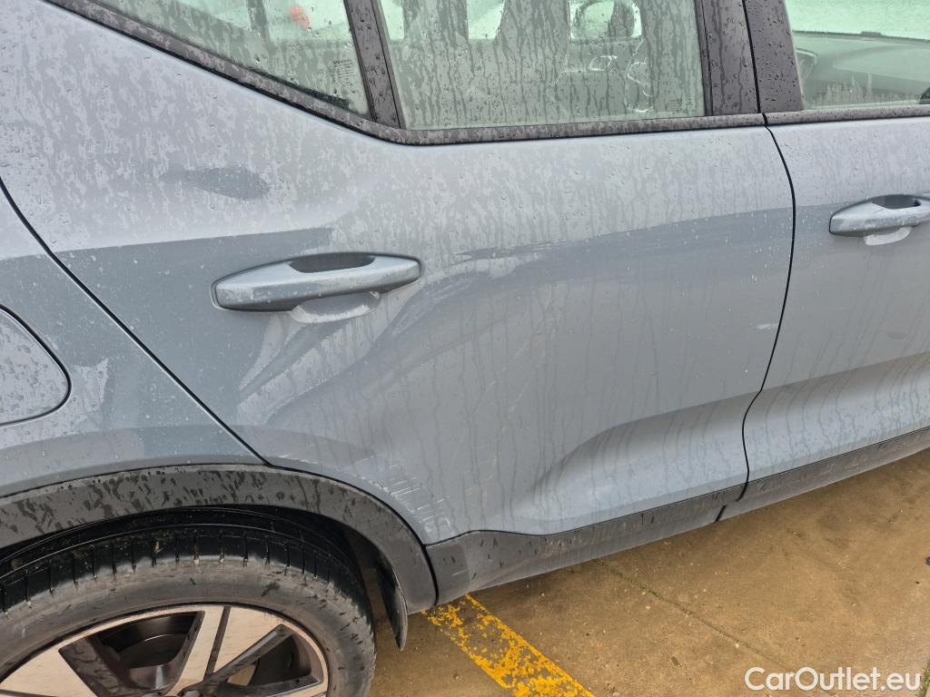  Volvo  XC 40 VOLVO XC40 / 2017 / 5P / todoterreno 1.5 T4 Twin Recharge R-Design Auto #1