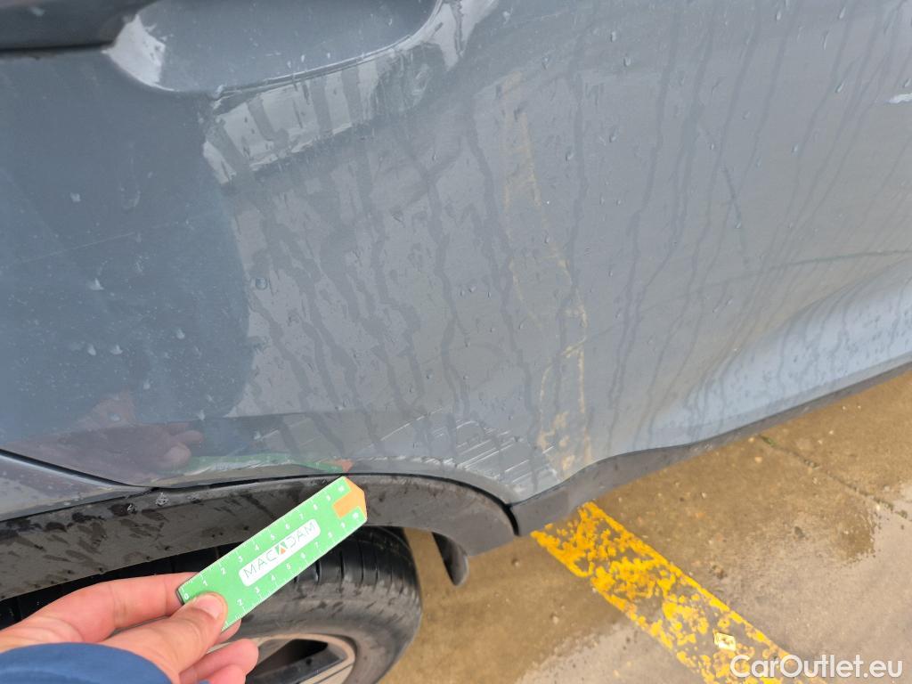  Volvo  XC 40 VOLVO XC40 / 2017 / 5P / todoterreno 1.5 T4 Twin Recharge R-Design Auto #2