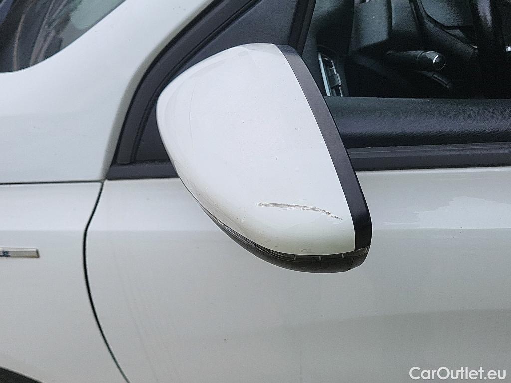  Peugeot  308 PEUGEOT  / 2017 / 5P / berlina con portón 5p Style BlueHDi 130 S&S #25