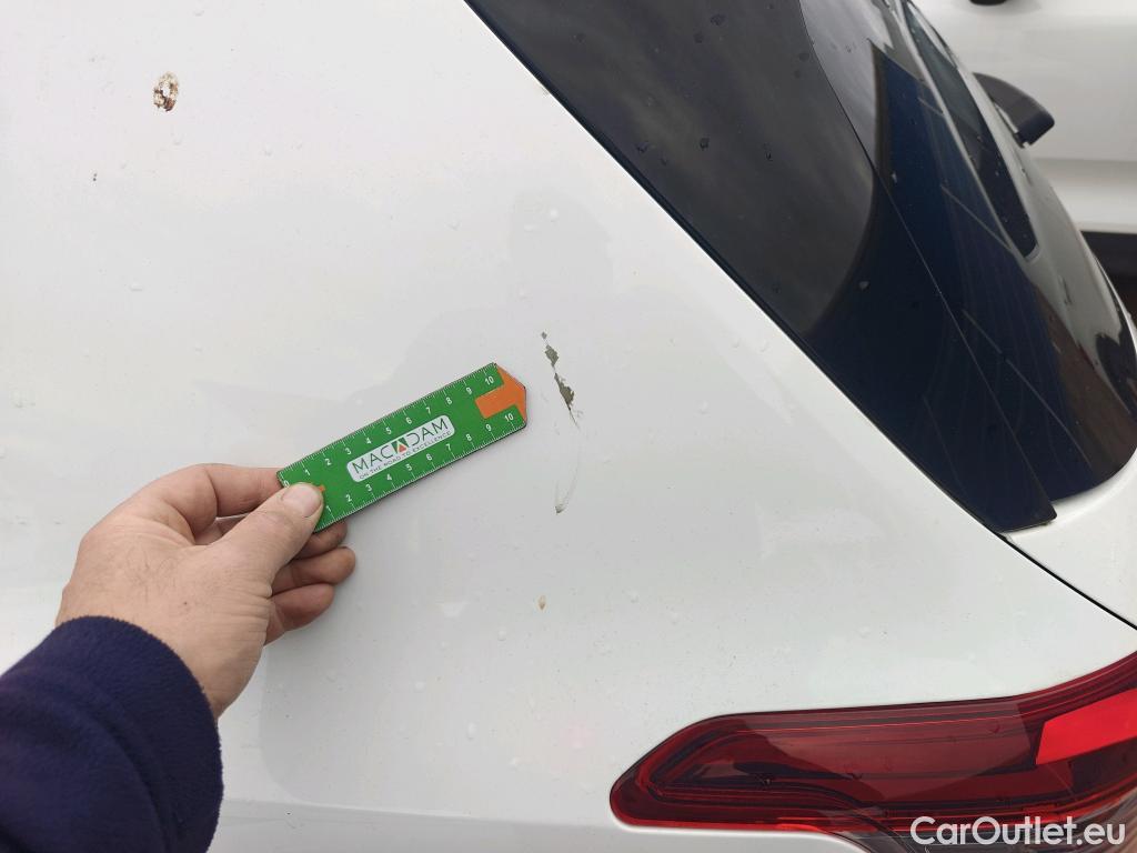  Peugeot  308 PEUGEOT  / 2017 / 5P / berlina con portón 5p Style BlueHDi 130 S&S #6