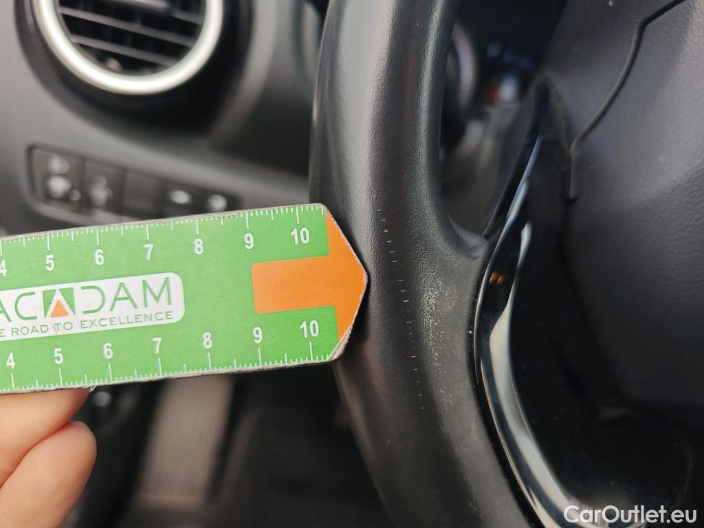  Hyundai  Konna HYUNDAI Kona / 2017 / 5P / todoterreno 1.6 GDI HEV Klass DCT #14