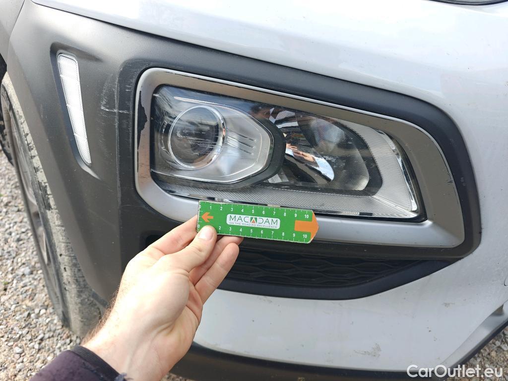  Hyundai  Konna HYUNDAI Kona / 2017 / 5P / todoterreno 1.6 GDI HEV Klass DCT #1