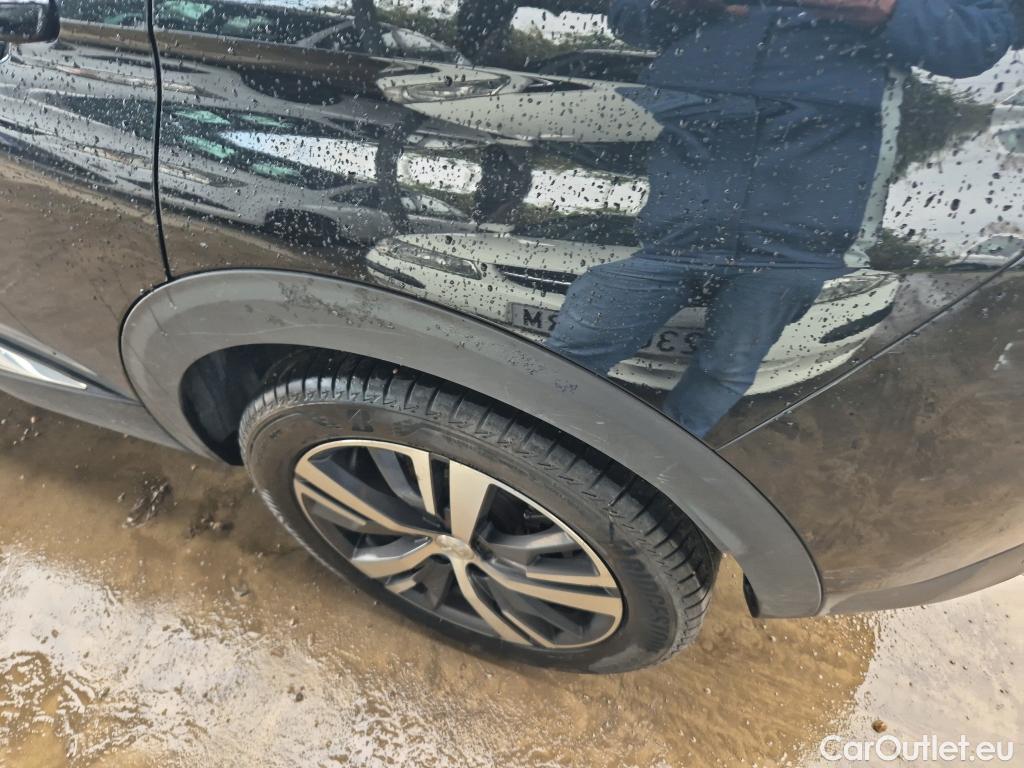  Peugeot  3008 PEUGEOT  / 2020 / 5P / todoterreno 1.5 BlueHDi 96kW (130CV) S&S Allure EAT8 #25