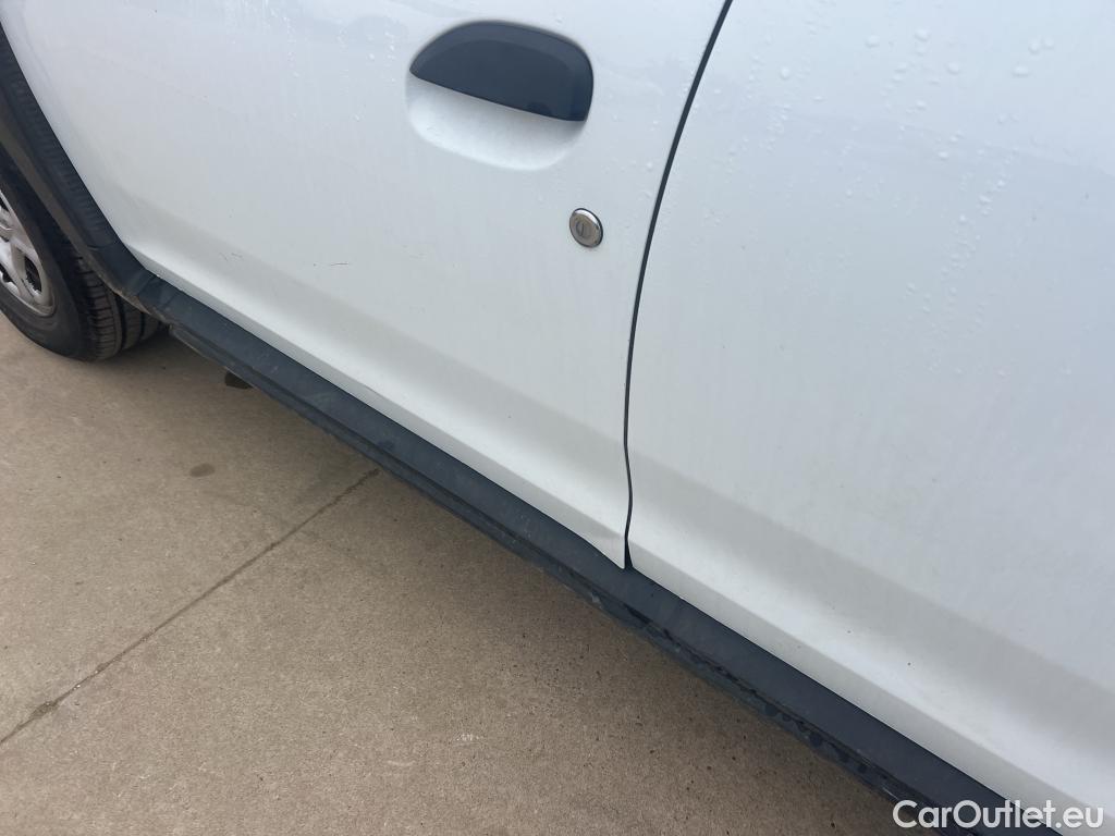  Dacia  Duster DACIA  / 2018 / 5P / todoterreno Essent. Blue dCi 85kW (115CV) 4X2 #3