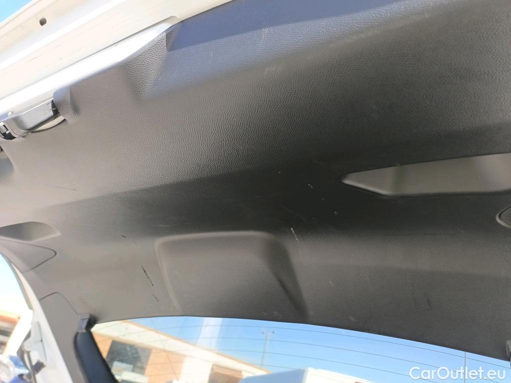  Citroen  DS3 DS DS 3 Crossback / 2018 / 5P / todoterreno PureTech 73 kW Manual PERFORMANCE LINE (AC) #17