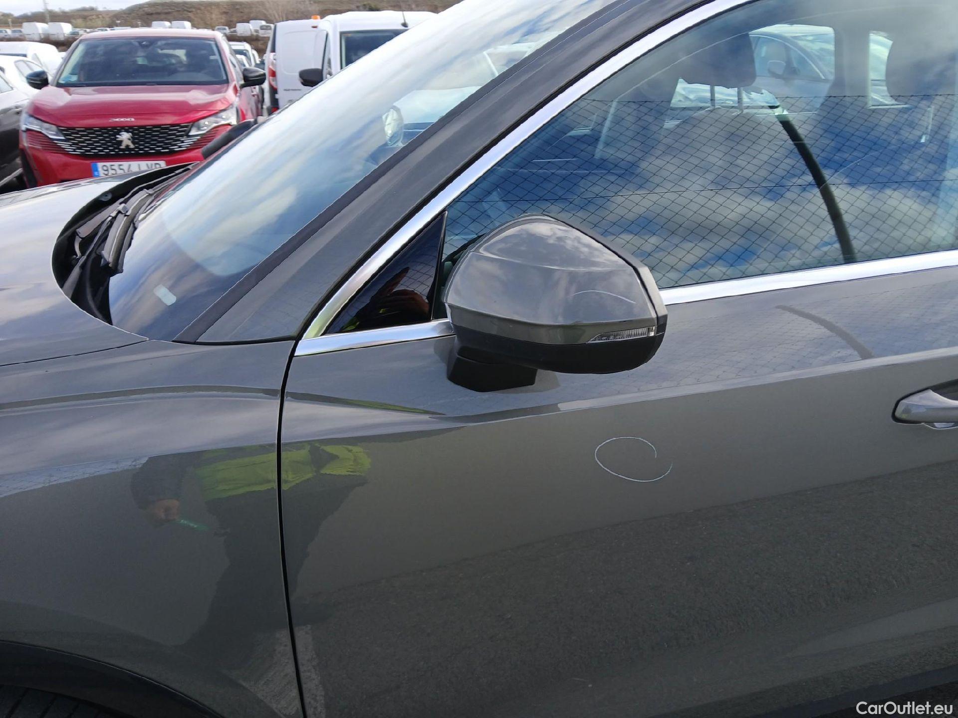  Audi  Q3 AUDI  / 2018 / 5P / todoterreno 40 TFSI 140kW S tronic Quattro Advanced #4