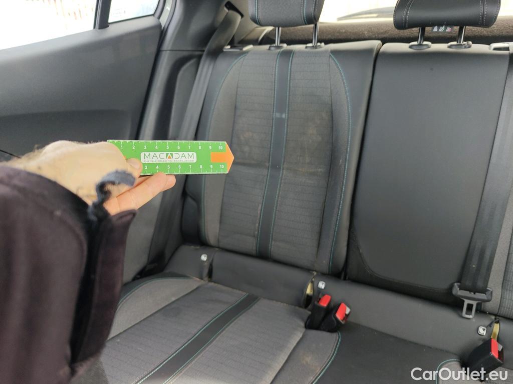  Peugeot  2008 PEUGEOT  / 2019 / 5P / todoterreno Allure BlueHDI 81kW (110CV) #10