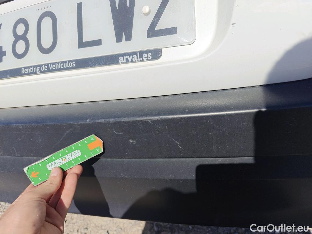  Citroen  C3 CITROEN  / 2020 / 5P / berlina con portón BlueHDi 75KW (100CV) S&S FEEL #28