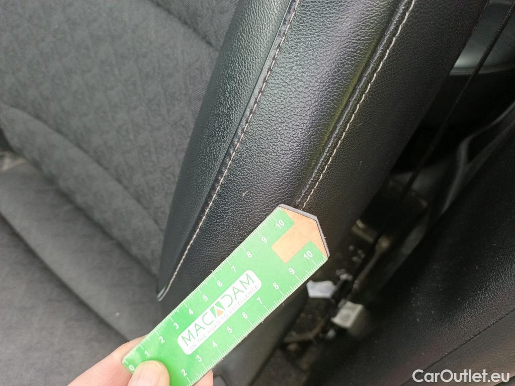  KIA  Niro KIA  / 2019 / 5P / crossover 1.6 GDi PHEV 104kW (141CV) Drive #4