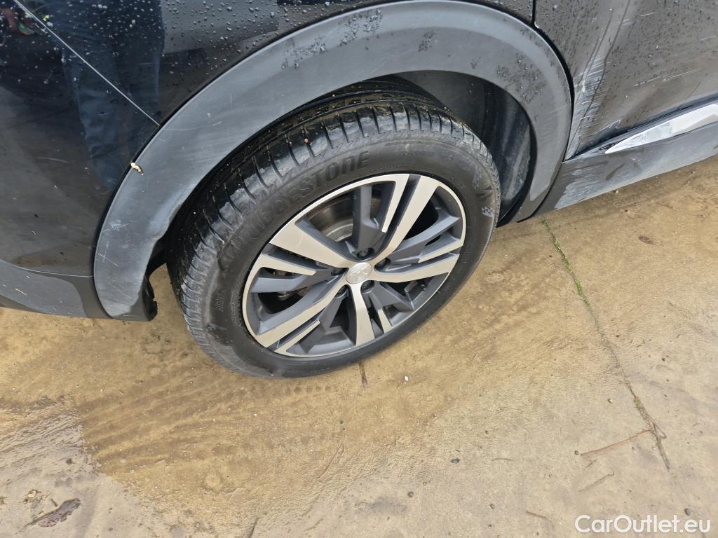  Peugeot  3008 PEUGEOT  / 2020 / 5P / todoterreno 1.5 BlueHDi 96kW (130CV) S&S Allure EAT8 #7