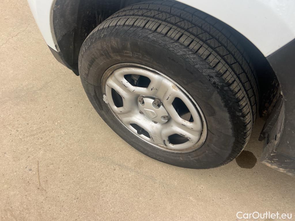  Dacia  Duster DACIA  / 2018 / 5P / todoterreno Essent. Blue dCi 85kW (115CV) 4X2 #25