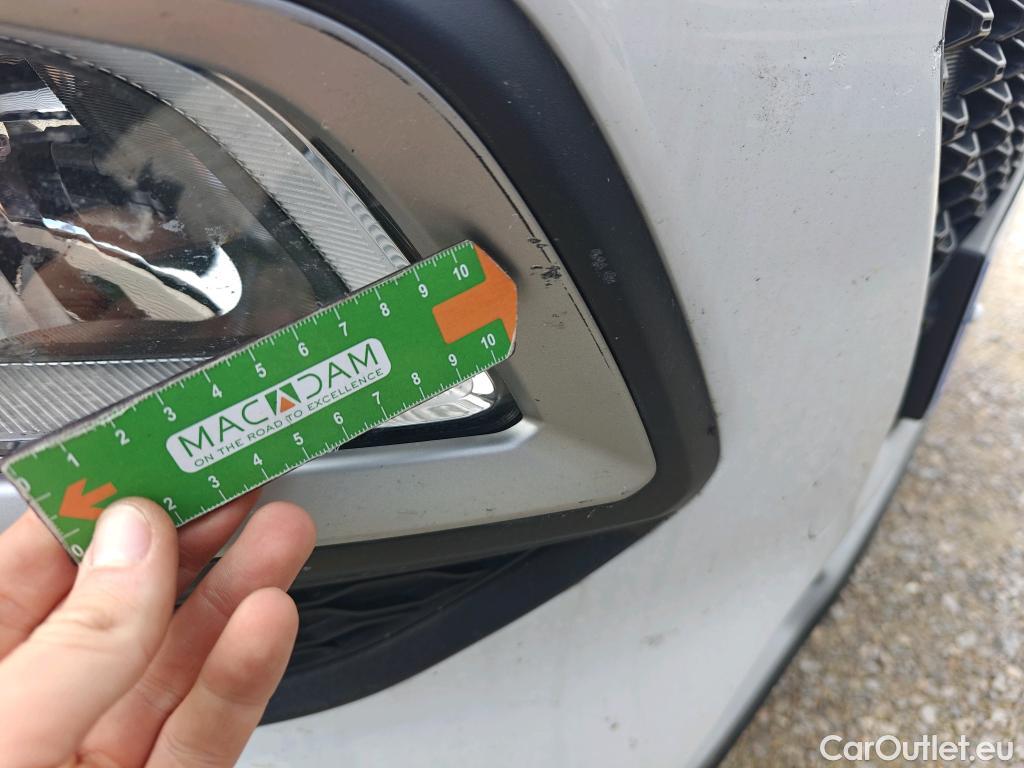  Hyundai  Konna HYUNDAI Kona / 2017 / 5P / todoterreno 1.6 GDI HEV Klass DCT #17