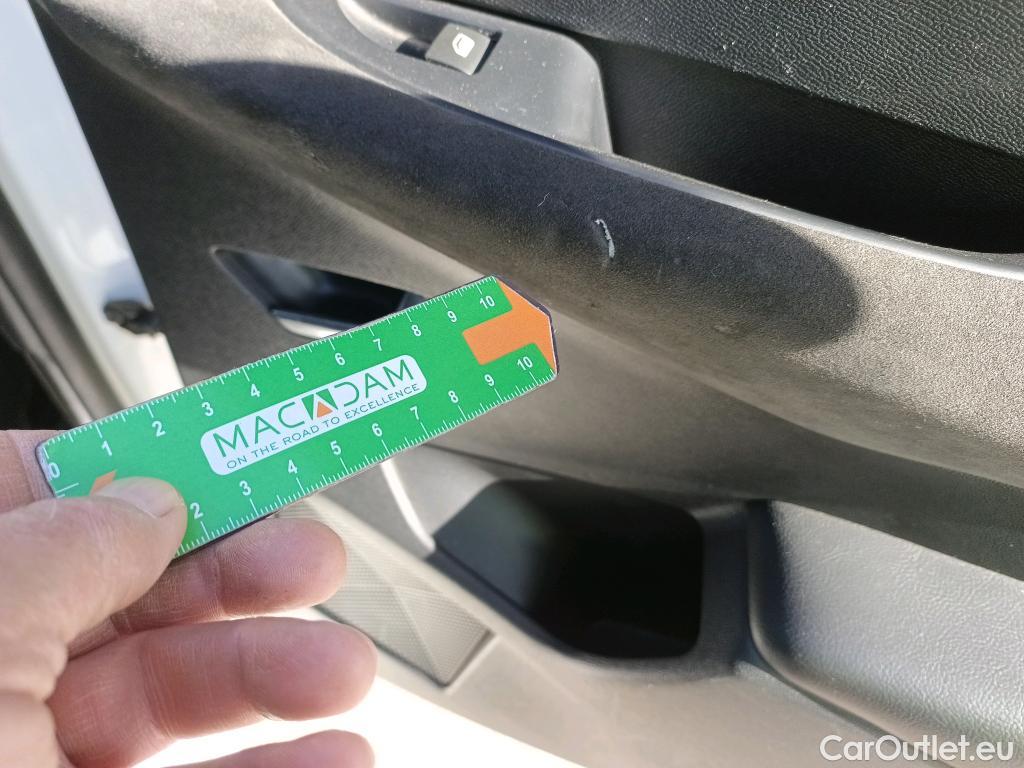  Citroen  DS3 DS DS 3 Crossback / 2018 / 5P / todoterreno PureTech 73 kW Manual PERFORMANCE LINE (AC) #14