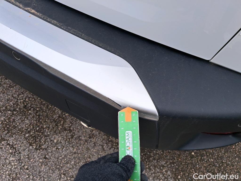  Peugeot  2008 PEUGEOT  / 2019 / 5P / todoterreno Allure BlueHDI 81kW (110CV) #20