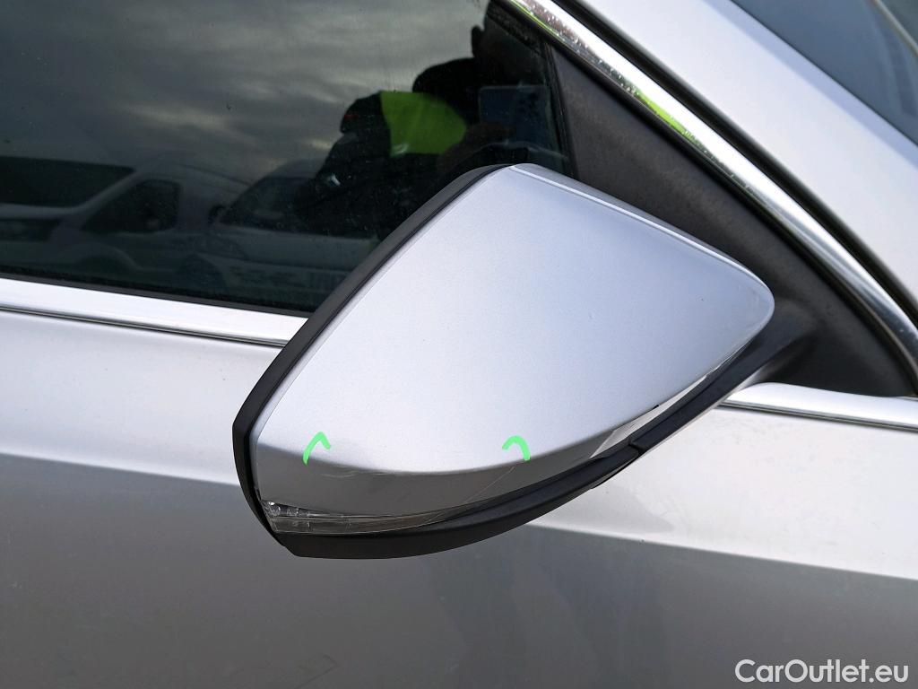  Skoda  Octavia SKODA  / 2016 / 5P / familiar Combi 1.6 TDI CR 85KW (115CV) Ambition #27