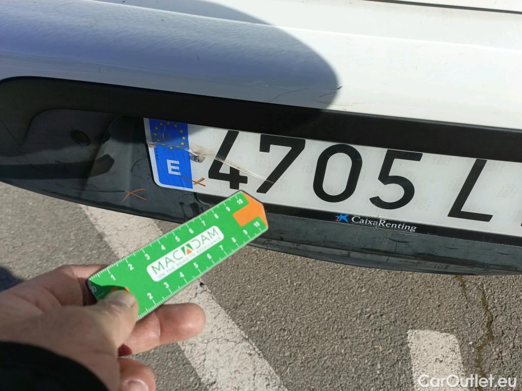  Citroen  DS3 DS DS 3 Crossback / 2018 / 5P / todoterreno PureTech 73 kW Manual PERFORMANCE LINE (AC) #32