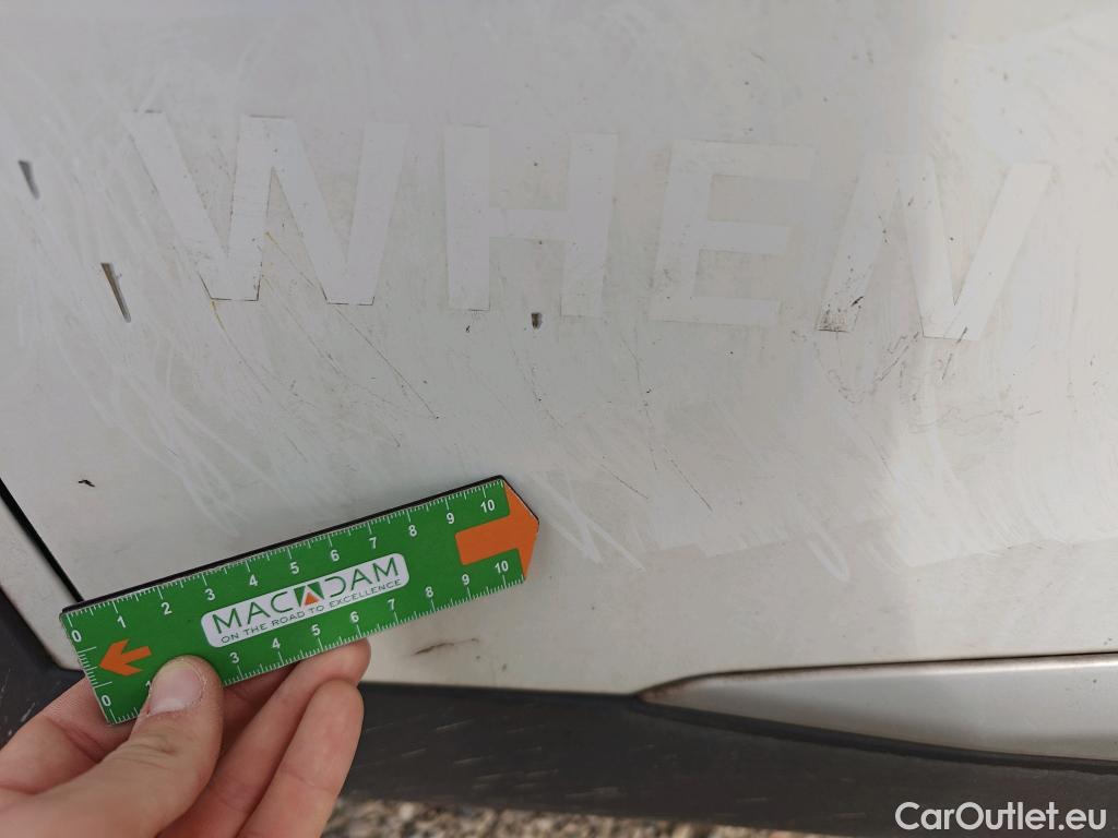  Peugeot  2008 PEUGEOT  / 2019 / 5P / todoterreno Allure BlueHDI 81kW (110CV) #15