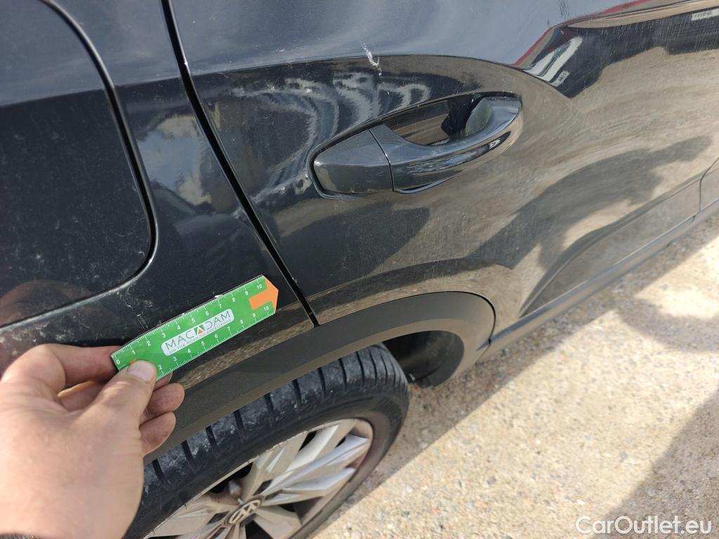  Volkswagen  T-ROC VOLKSWAGEN  / 2017 / 5P / todoterreno Advance 1.6 TDI 85kW (115CV) #26