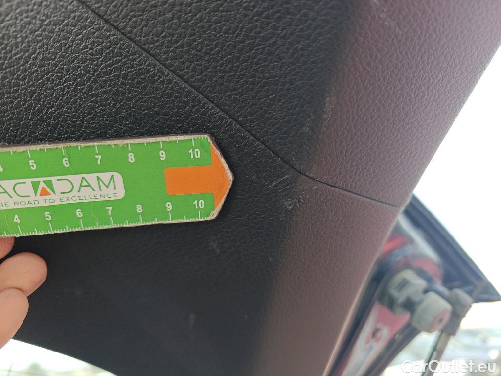  Volkswagen  Golf  VOLKSWAGEN / 2016 / 5P / berlina con portón Ready2Go 1.0 TSI 85kW (115CV) #25